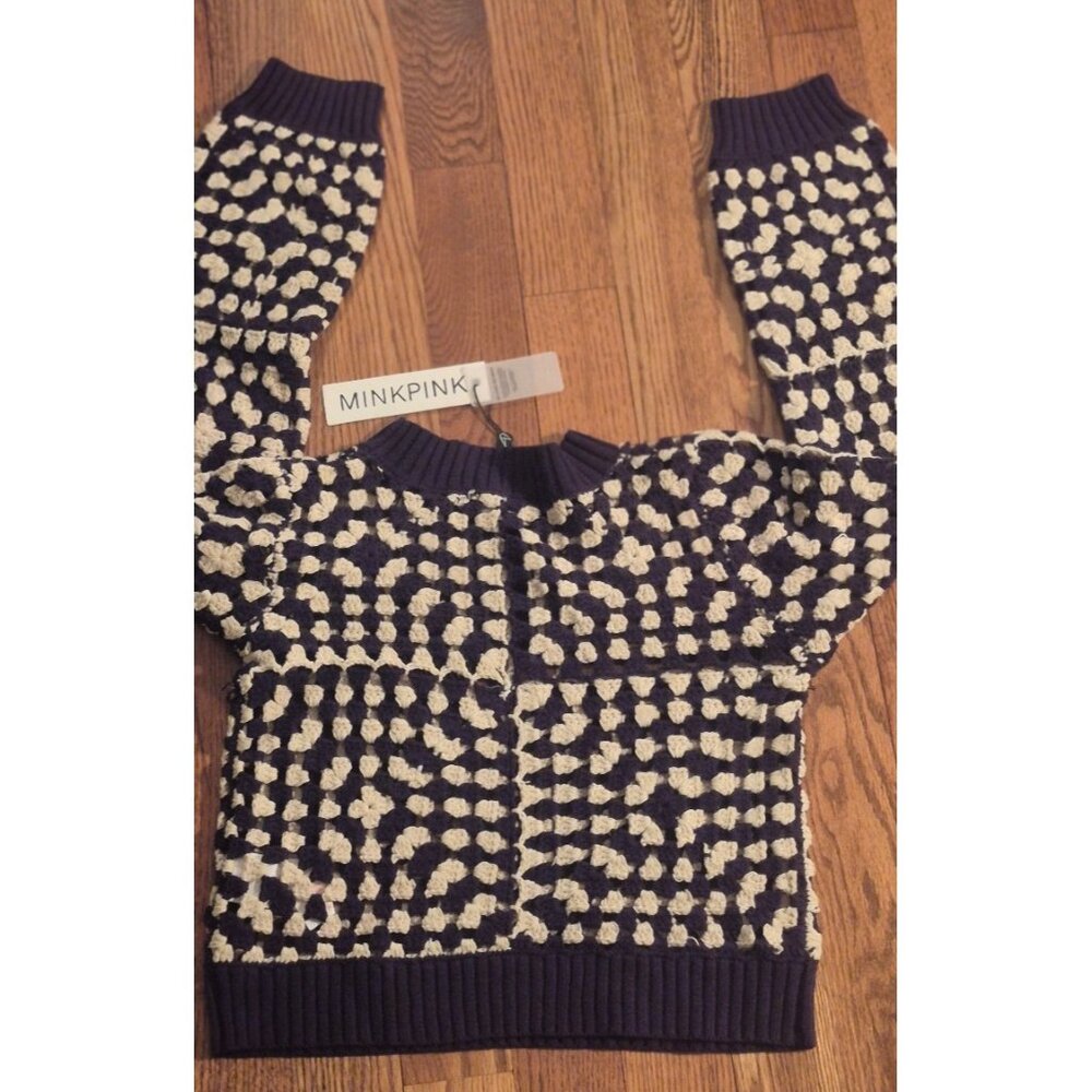 NWT MinkPink Meyer Crochet Navy / Cream Women's Sweater Size Large - Picture 3 of 8